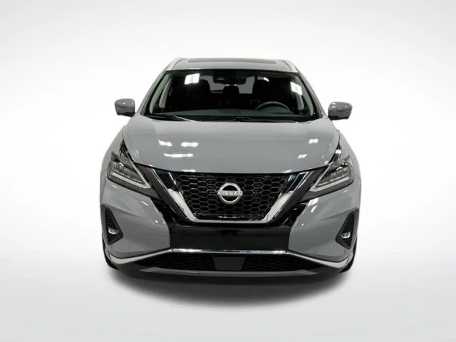 Used 2024 Gray Nissan Platinum image 3