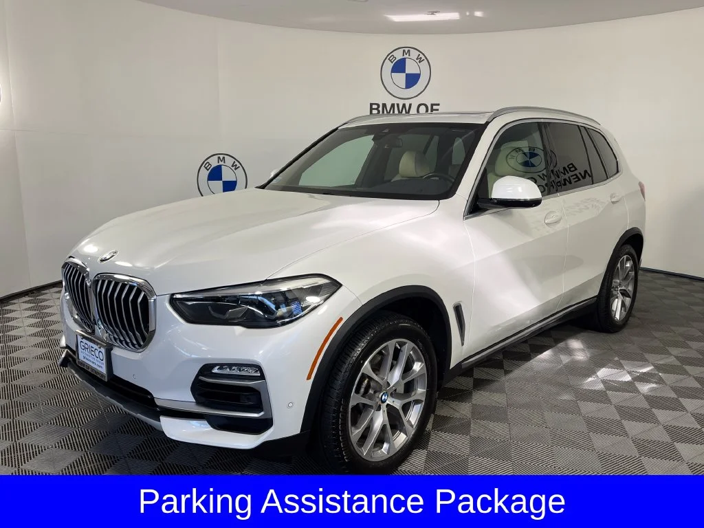 Used 2021 White Metallic BMW xDrive40i image 3