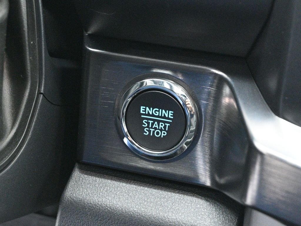 New 2026 Glacier Gray Metallic Tri-Coat Ford Lariat image 14
