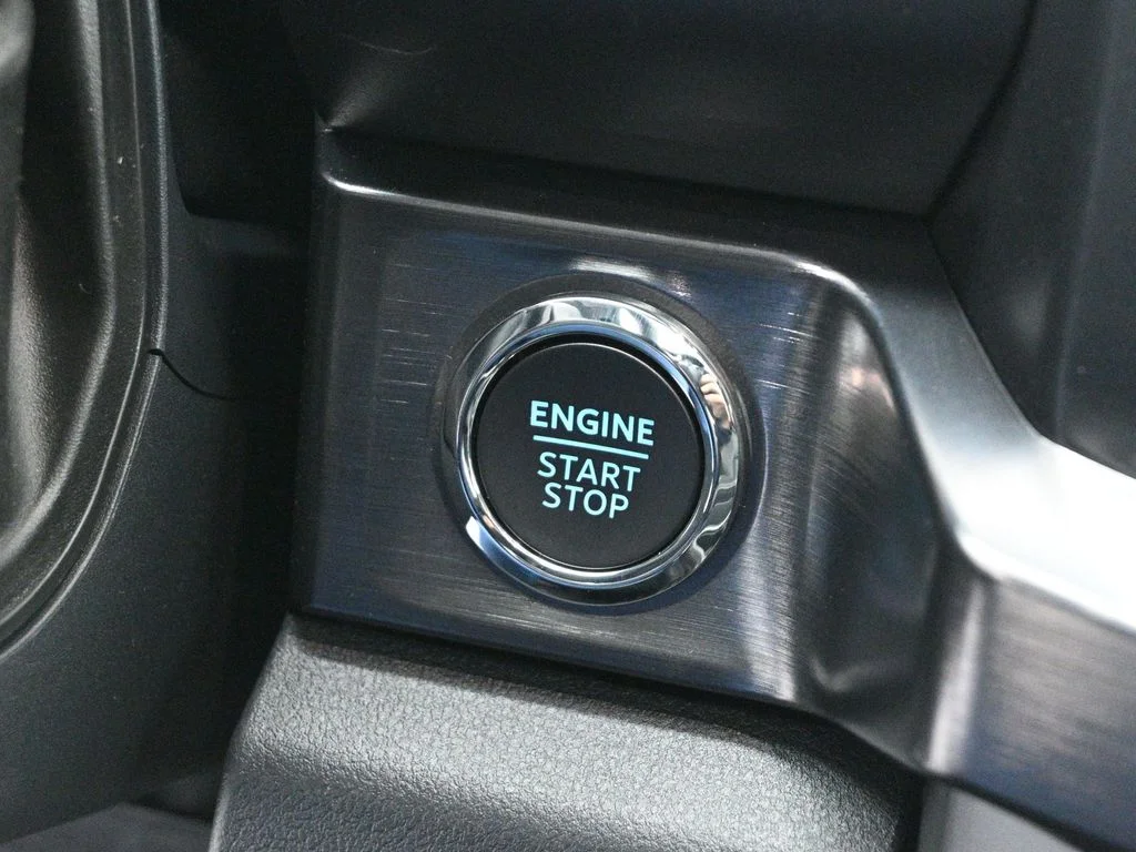 New 2026 Glacier Gray Metallic Tri-Coat Ford Lariat image 14