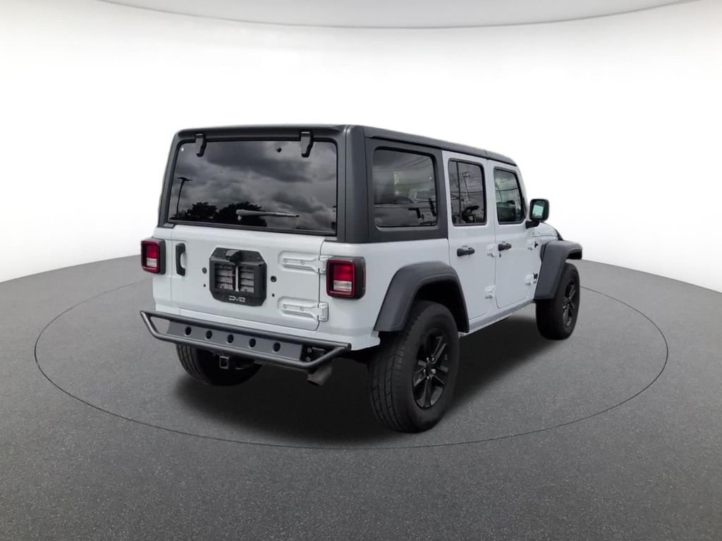 Used 2020 White Jeep Unlimited Sport Altitude image 7