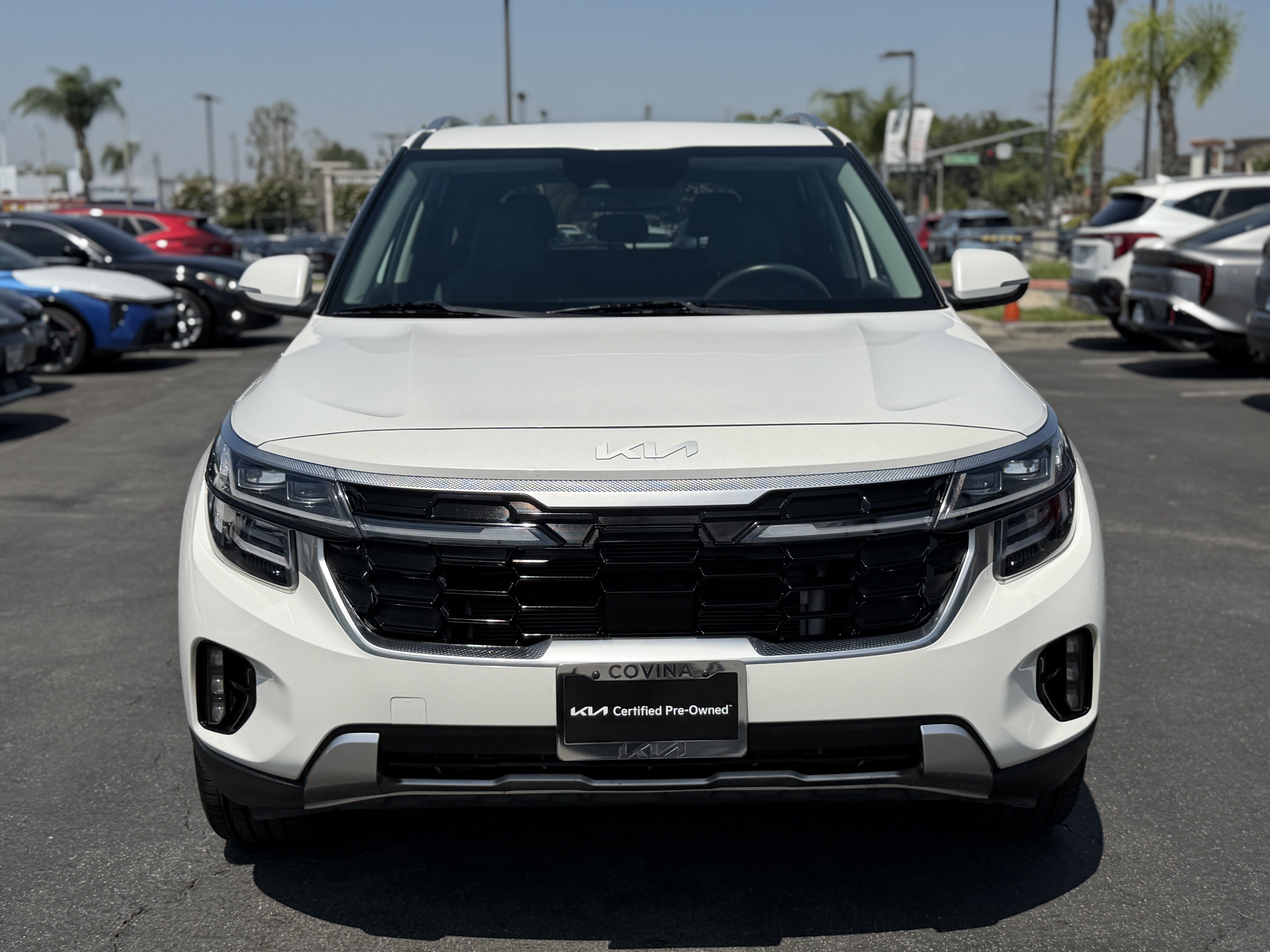 Certified Used 2024 Snow White Pearl Kia SX image 3