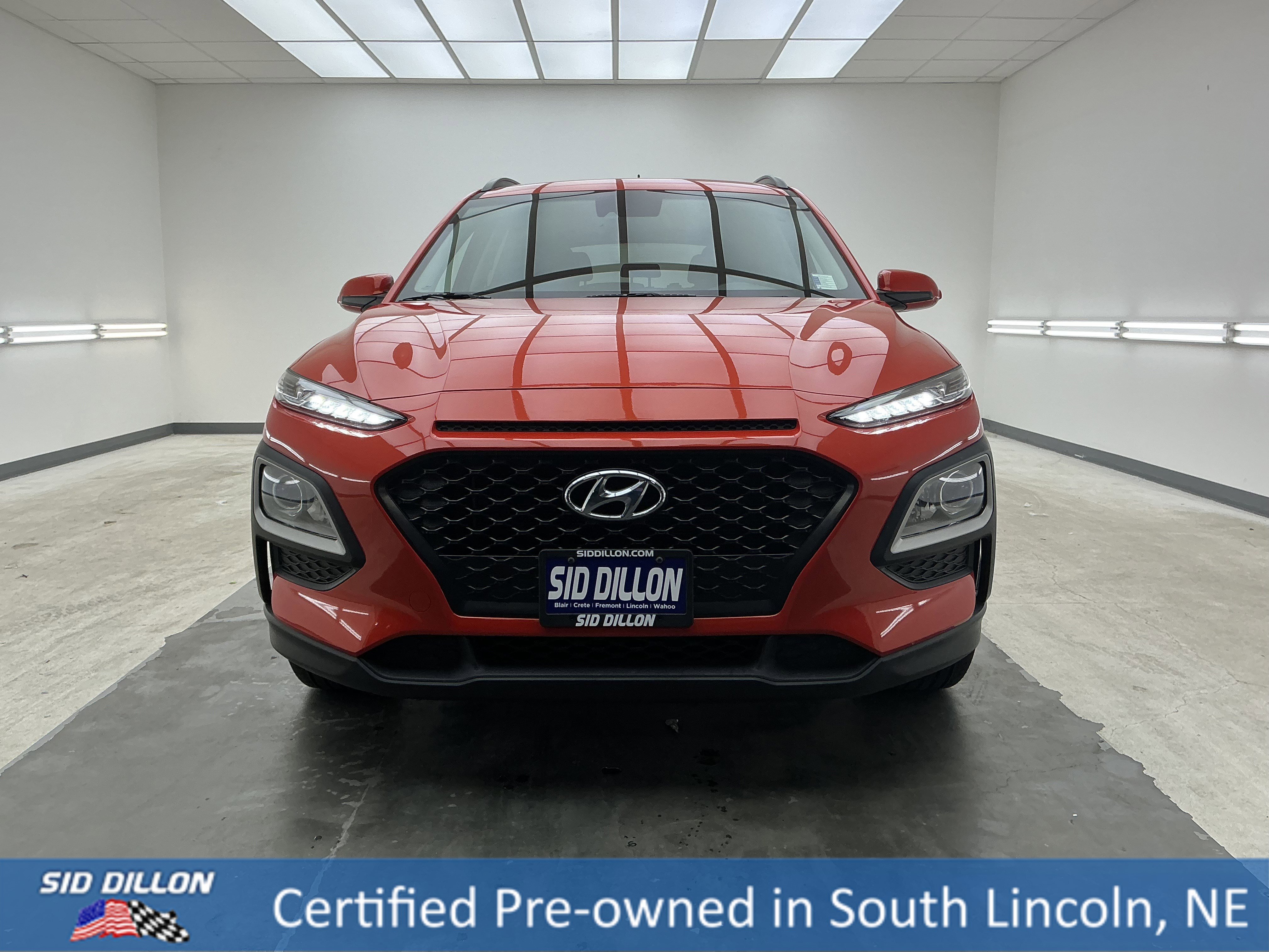 Used 2020 Sunset Orange Hyundai SEL image 2