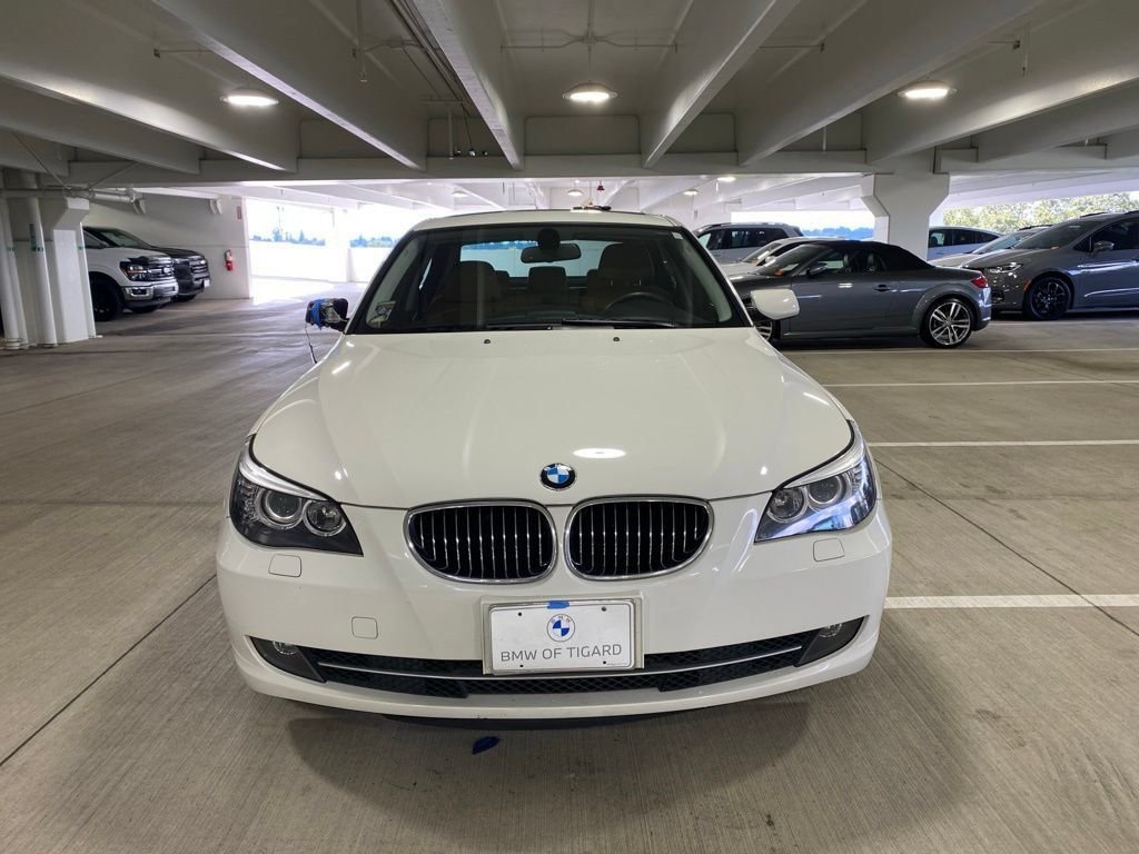 Used 2010 Alpine White BMW 528i image 8