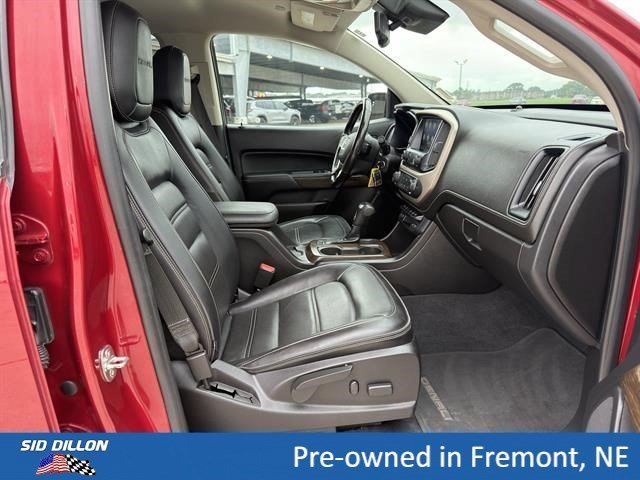 Used 2019 RED QUARTZ TINTCOAT GMC 4WD Denali image 15