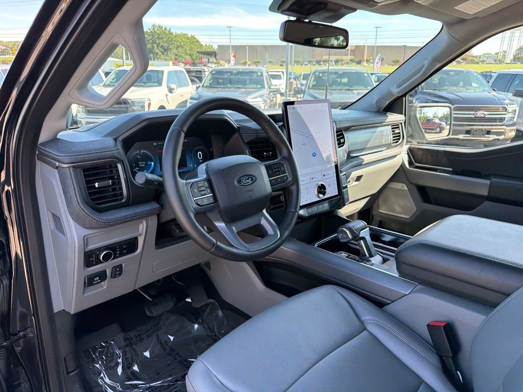 Certified Used 2025 Agate Black Metallic Ford Flash image 13