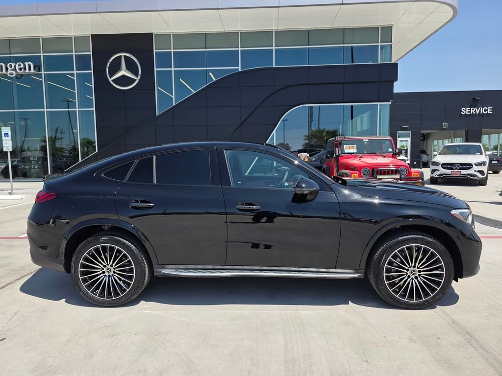 New 2027 Black Mercedes-Benz GLC 300 image 8