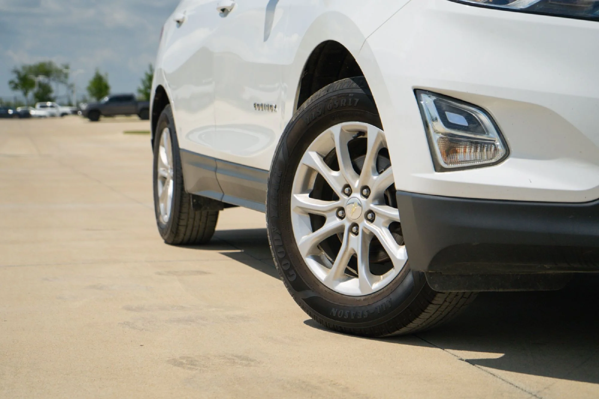 Used 2020 Chevrolet Equinox LS with VIN 3GNAXSEV6LS715773 for sale in Georgetown, TX