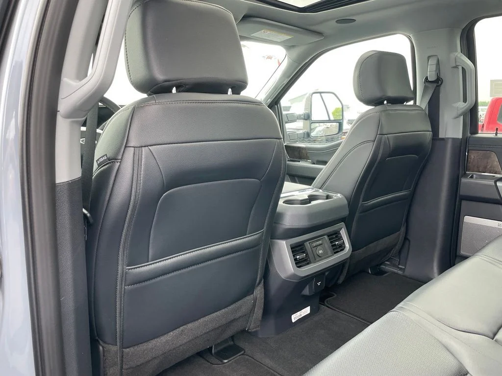 New 2026 Glacier Gray Metallic Tri-Coat Ford F-250® Lariat® image 63