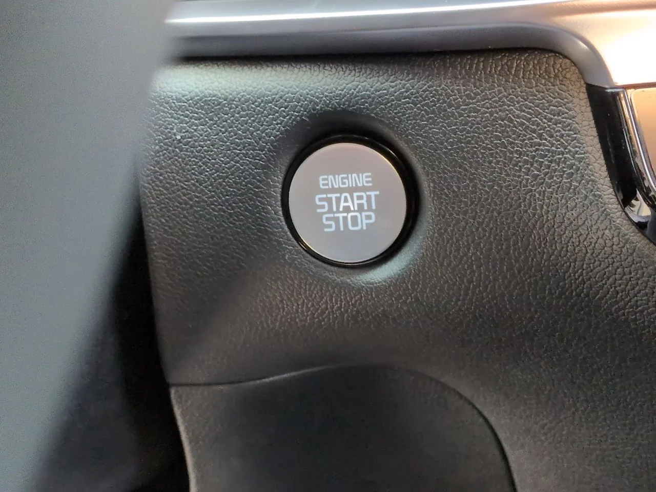 New 2026 Steel Gray Kia EX image 17