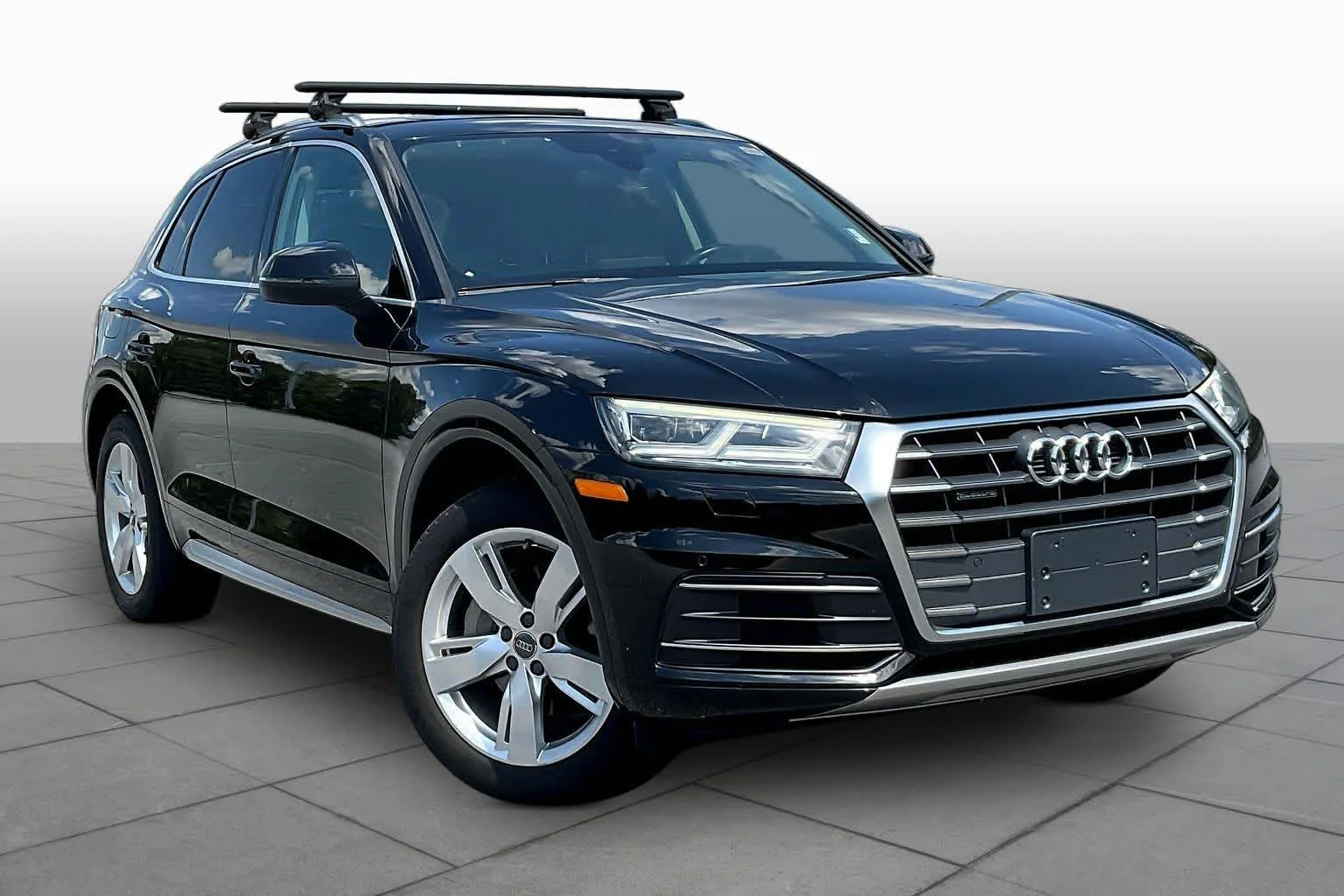 Used 2018 Brilliant Black Audi Premium Plus image 3