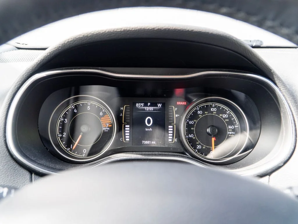Used 2019 Blue Jeep Latitude image 24