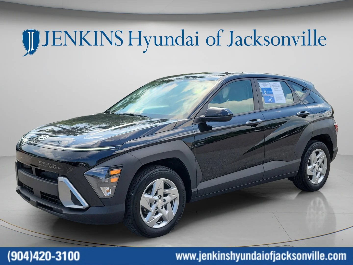 Used 2025 Abyss Black Pearl Hyundai SE image 7