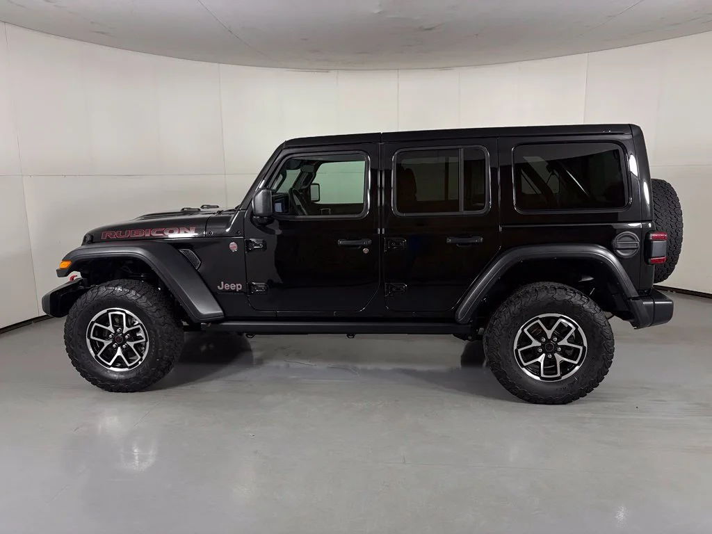 Used 2025 Black Jeep Rubicon image 5