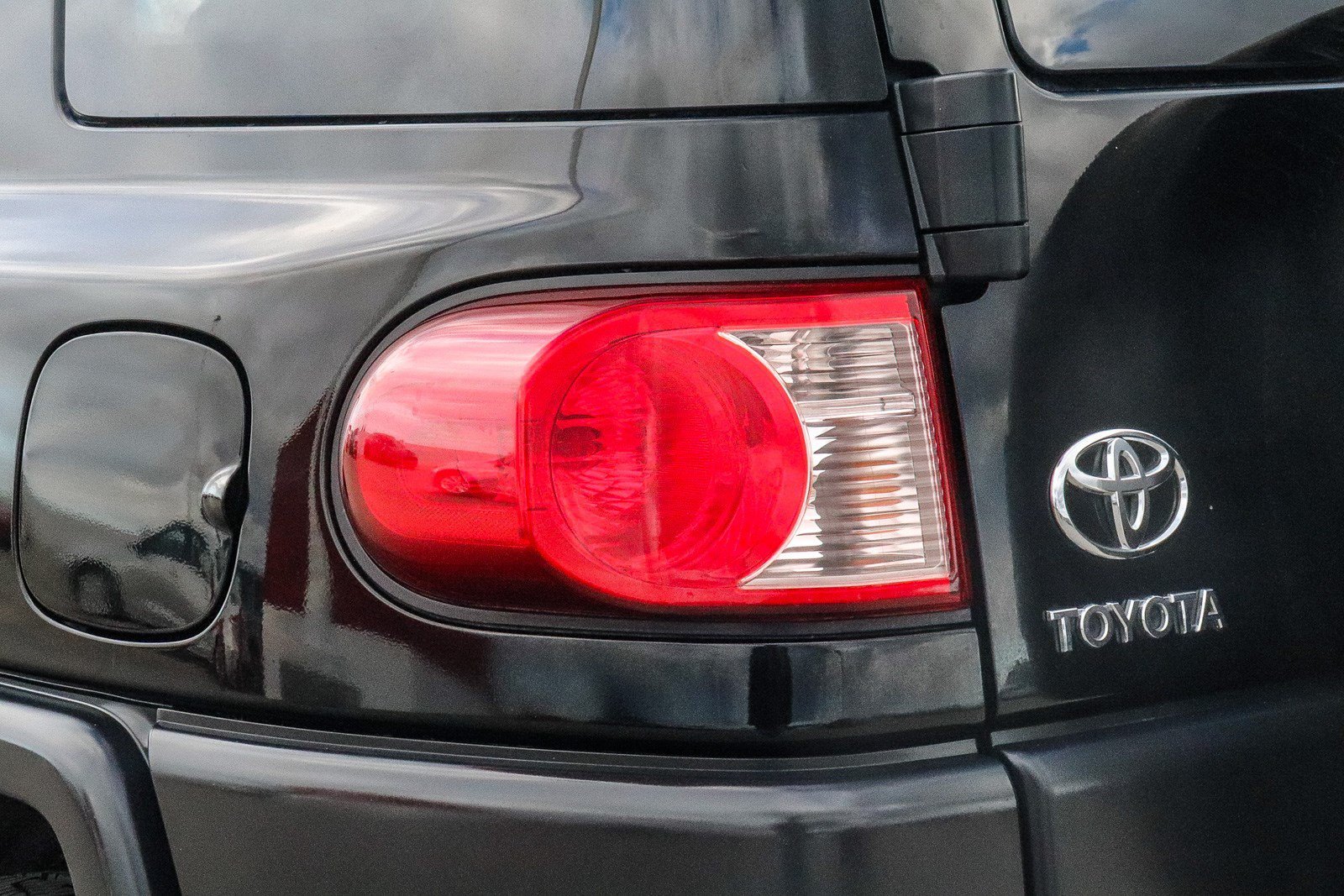 Used 2009 Black Toyota Base image 9