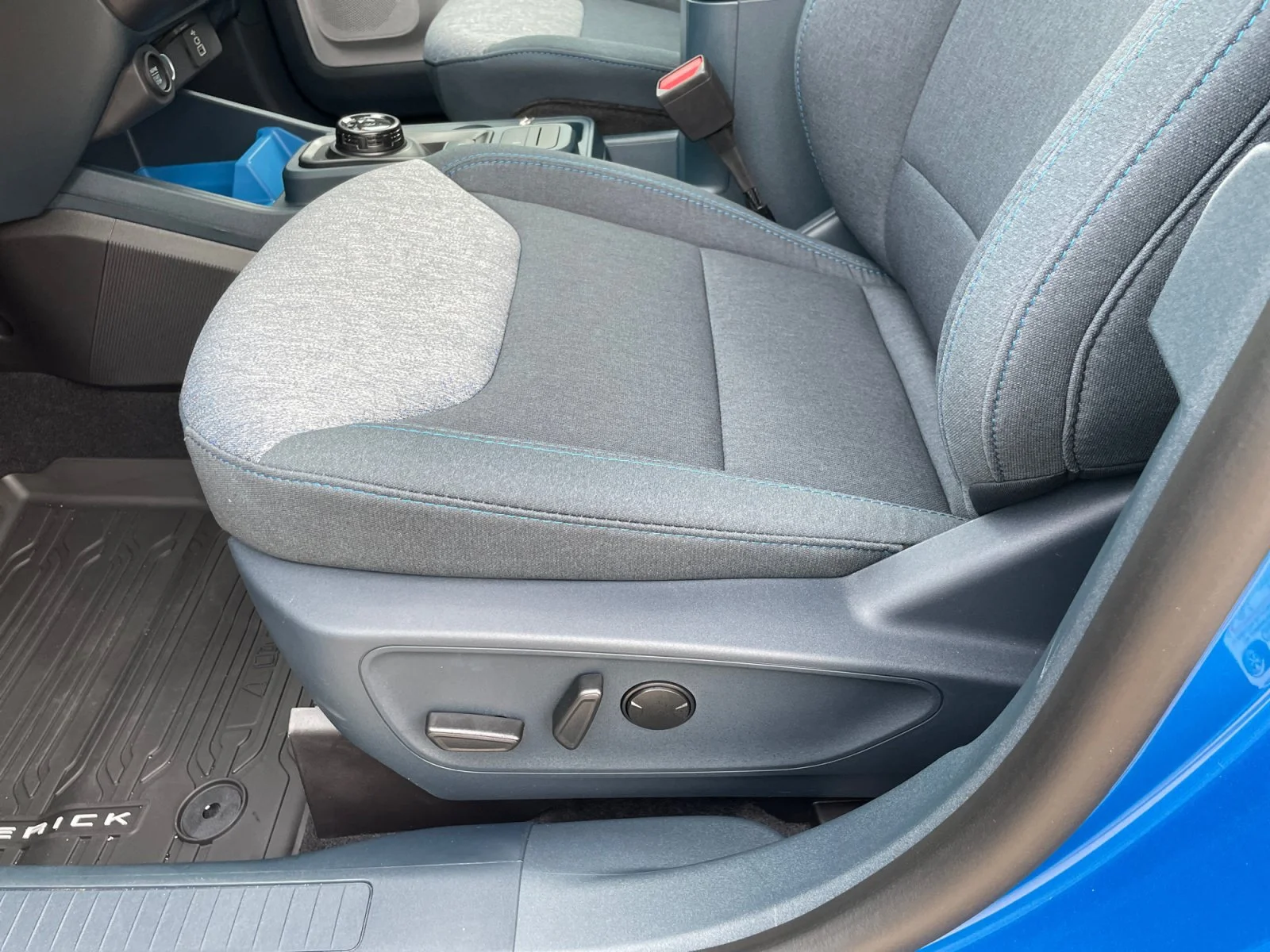 New 2026 Velocity Blue Ford XLT image 14