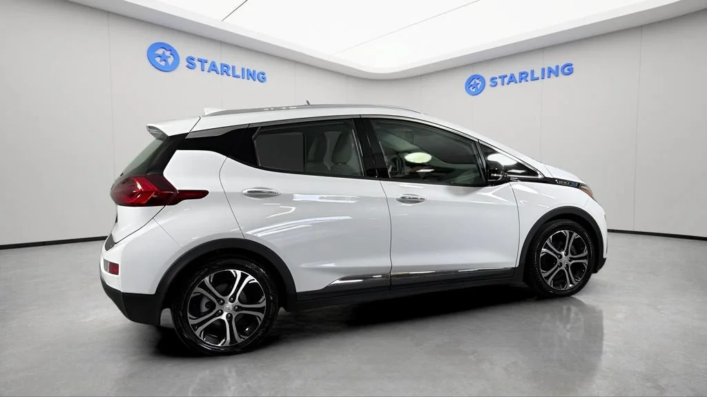 Certified Used 2018 (Includes (TUS) Black grille.) Chevrolet Premier image 10