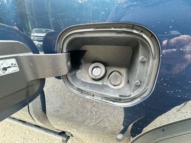 Used 2022 Pacific Blue Metallic GMC Denali image 43
