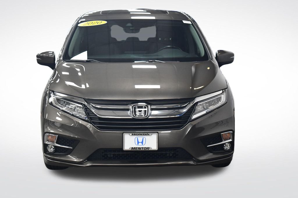 Certified Used 2020 Pacific Pewter Metallic Honda Touring image 9