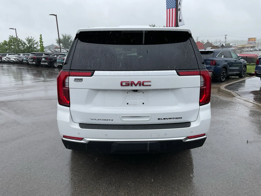 Used 2025 Summit White GMC Elevation image 8