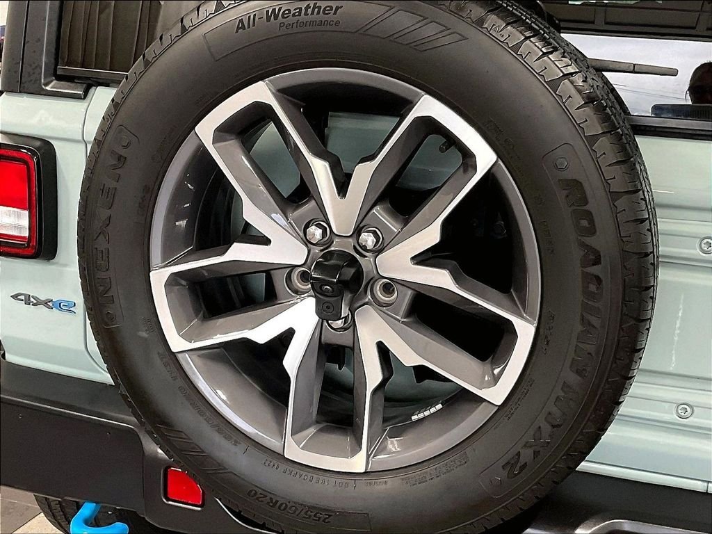 Used 2024 Gray Jeep Sport S 4xe image 28