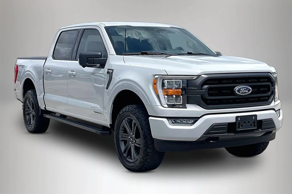 2023 Ford F-150 XLT 4x4 SuperCrew 5-1/2 Box's photo