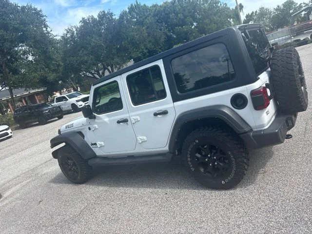 Used 2021 White Jeep Unlimited Willys image 4
