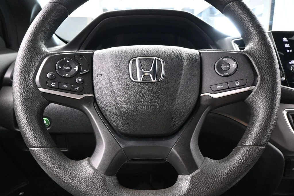 Used 2022 Platinum White Pearl Honda Sport image 27