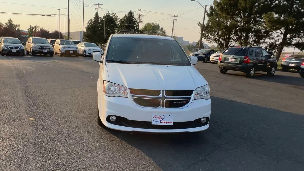 2017 Dodge Grand Caravan SXT photo 2