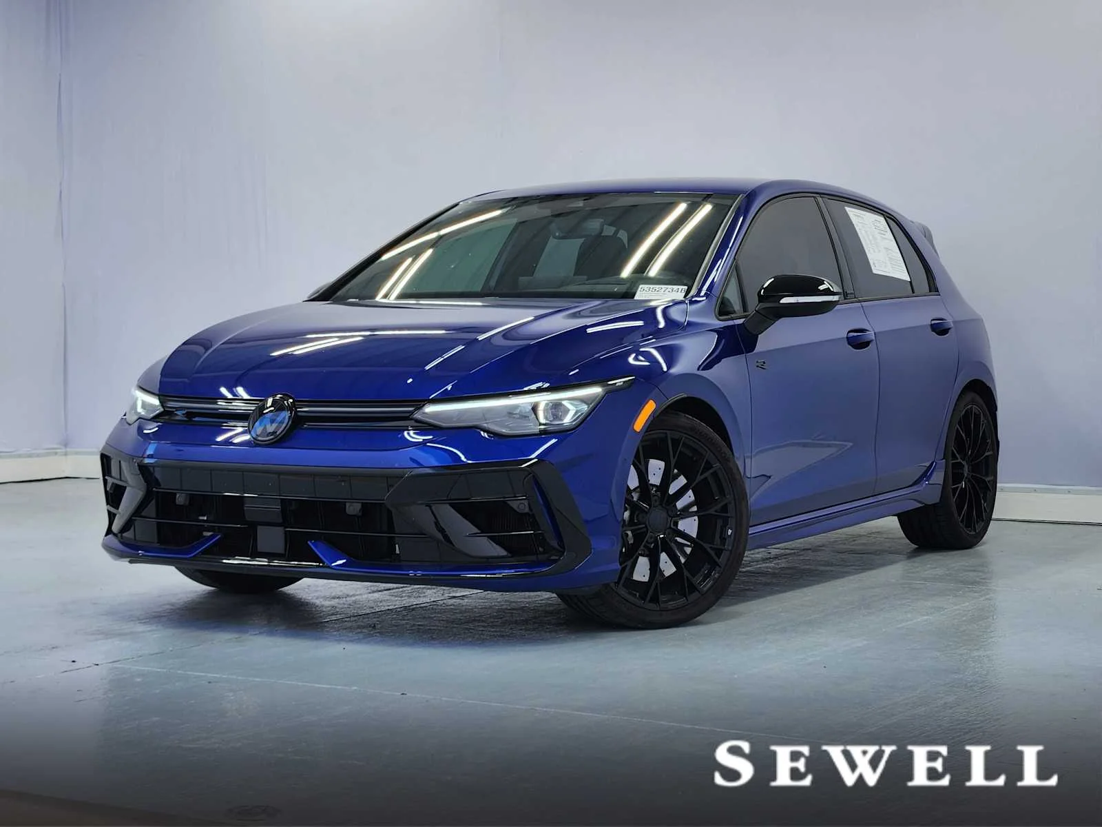 2025 Volkswagen Golf R Golf R Black Edition 4-door DSG's photo