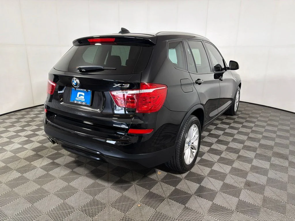 Used 2017 Black BMW xDrive28i image 7