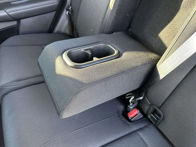 2025 Honda CR-V LX - Photo 12
