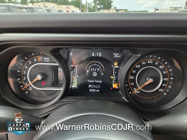 Used 2025 White Jeep Mojave image 26