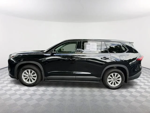 Used 2025 Black Toyota XLE image 8
