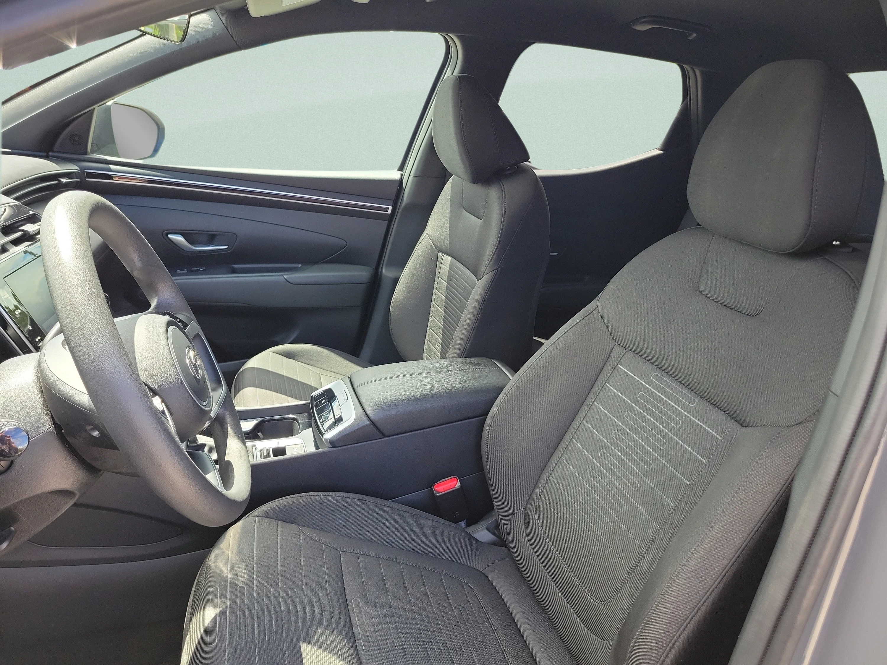 Used 2023 Hampton Gray Hyundai SEL image 16