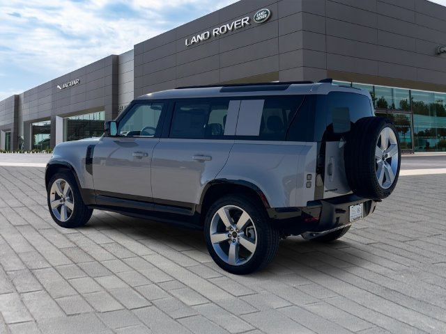 New 2026 Borasco Grey Land Rover X-Dynamic SE image 3
