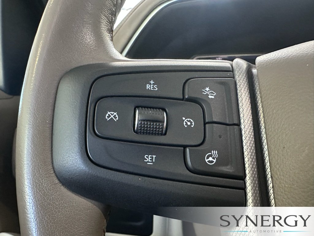 Used 2021 White Frost Tricoat GMC Denali image 19