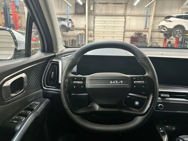 New 2026 Glacial White Pearl Kia S image 13
