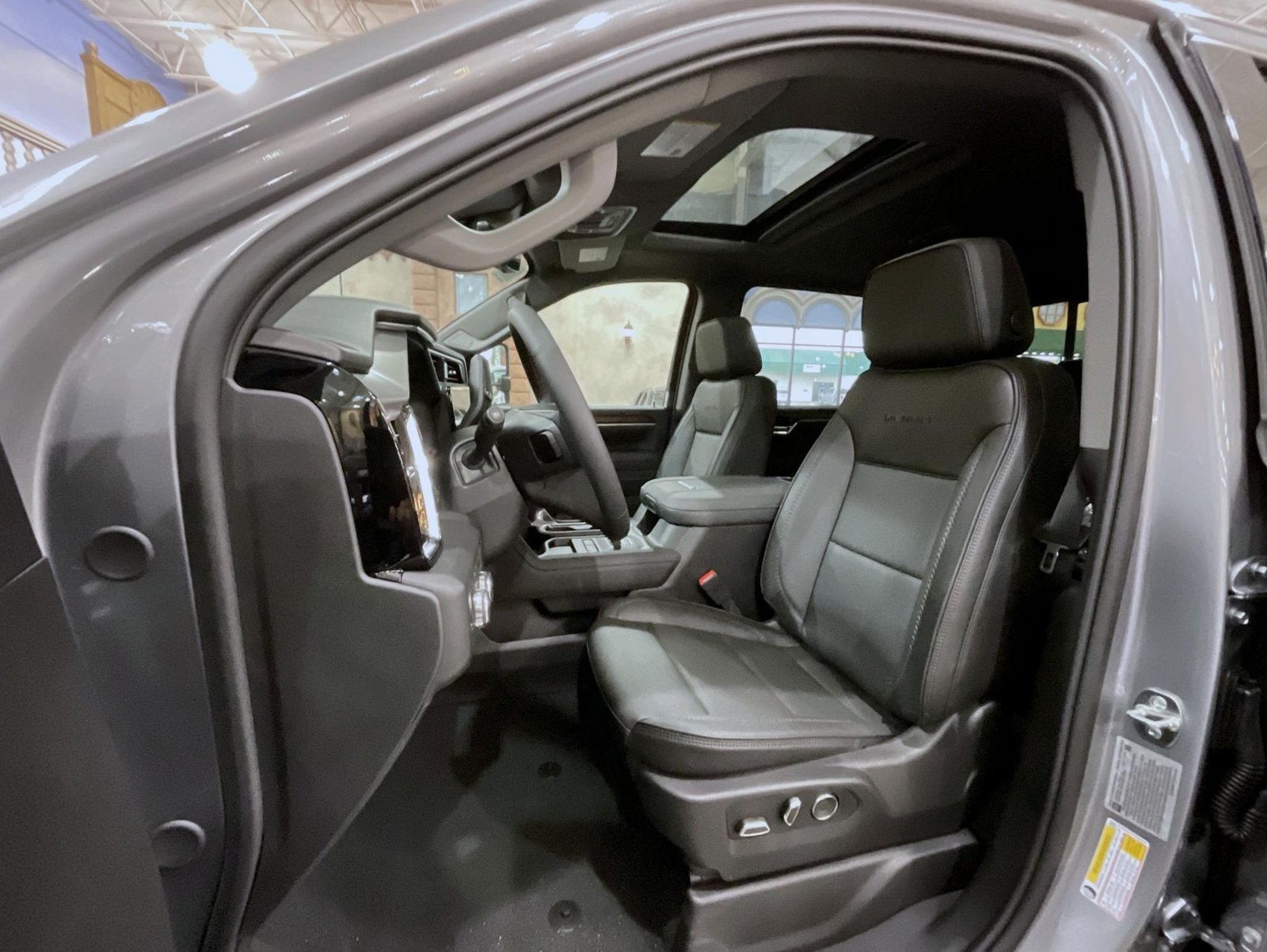 2026 GMC Sierra 3500HD Denali - Photo 10