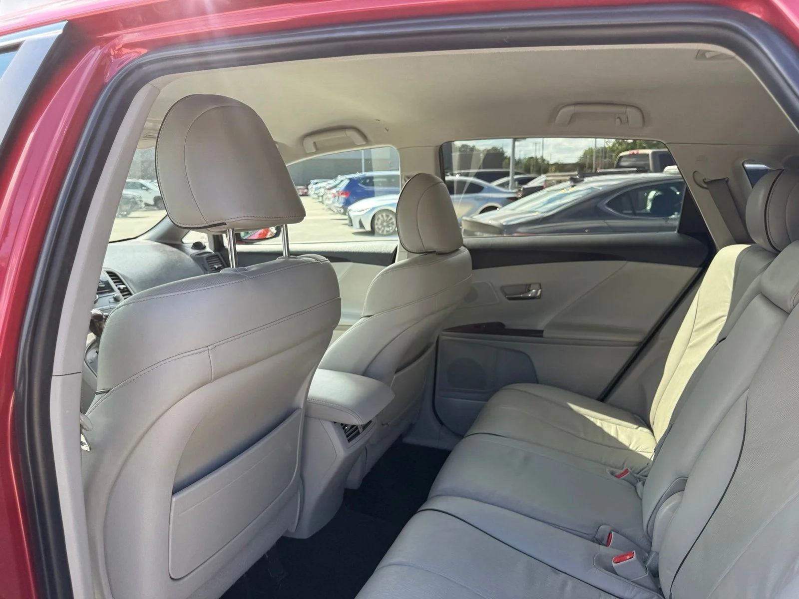 Used 2009 Red Toyota Base image 30