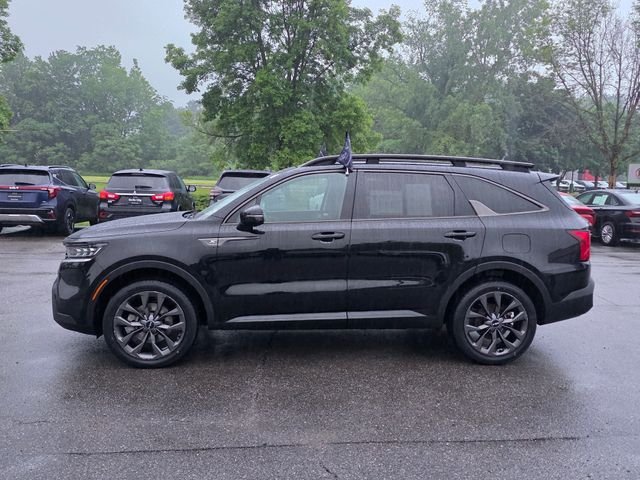 Used 2023 Black Kia X-Line SX Prestige image 5