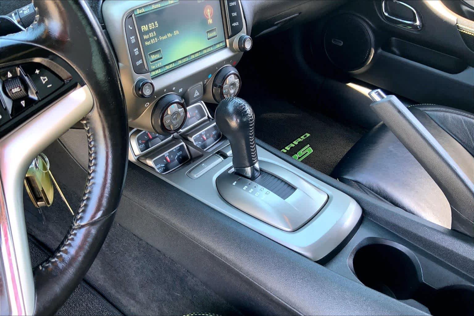 Used 2014 Silver Ice Metallic Chevrolet LT image 12