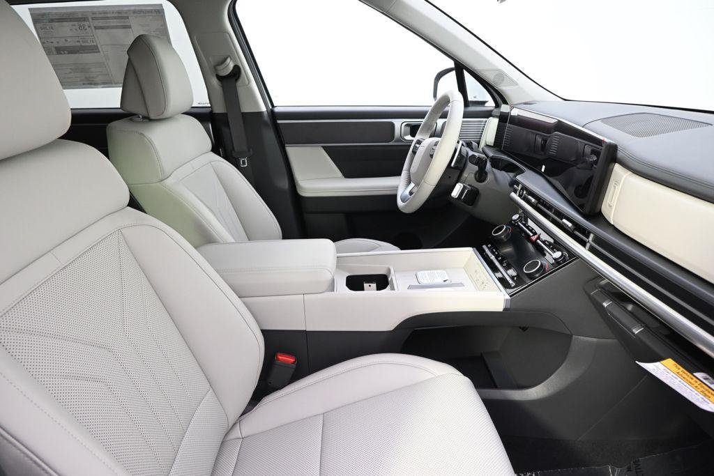 New 2027 White Hyundai SEL image 16