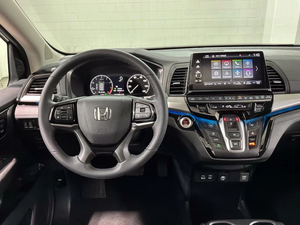 2026 Honda Odyssey Touring - Photo 48