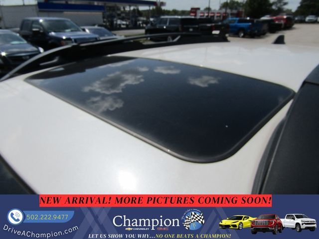 Used 2023 White Subaru Onyx Edition image 8