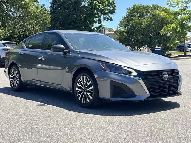 Used 2024 Gray Nissan 2.5 SV image 15