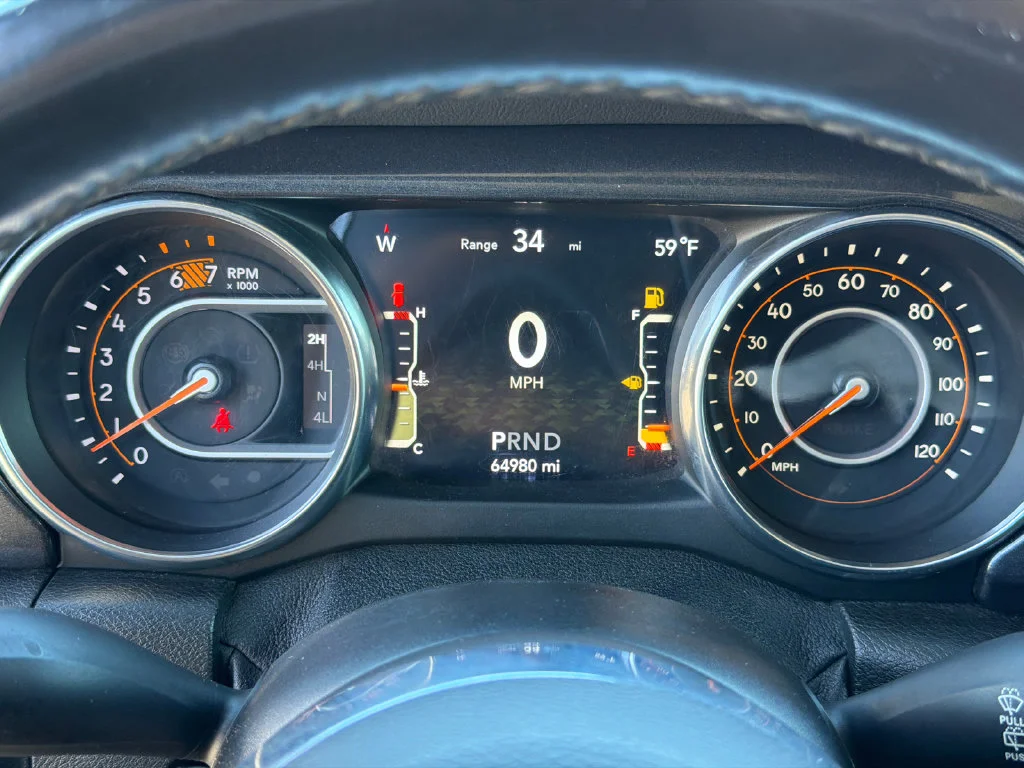 Used 2020 Black Jeep Unlimited Sahara Altitude image 27