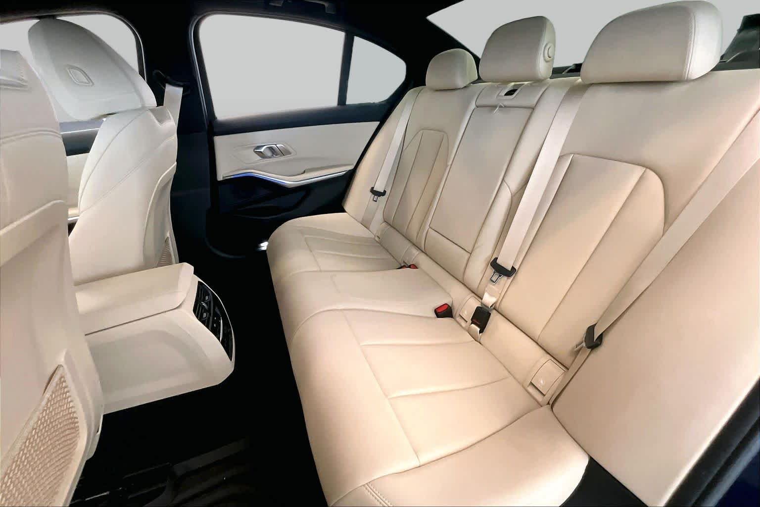 Used 2020 Mediterranean Blue Metallic BMW 330i image 17