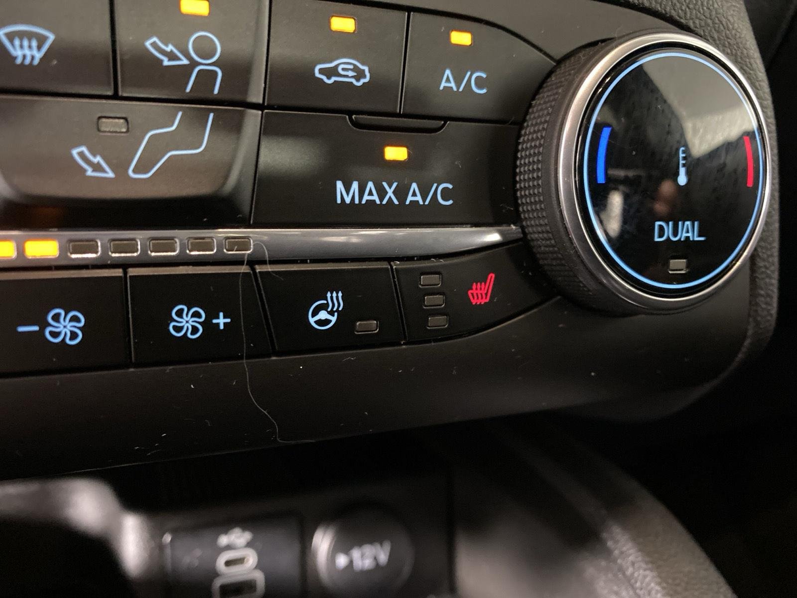 Used 2024 Vapor Blue Ford Active image 23