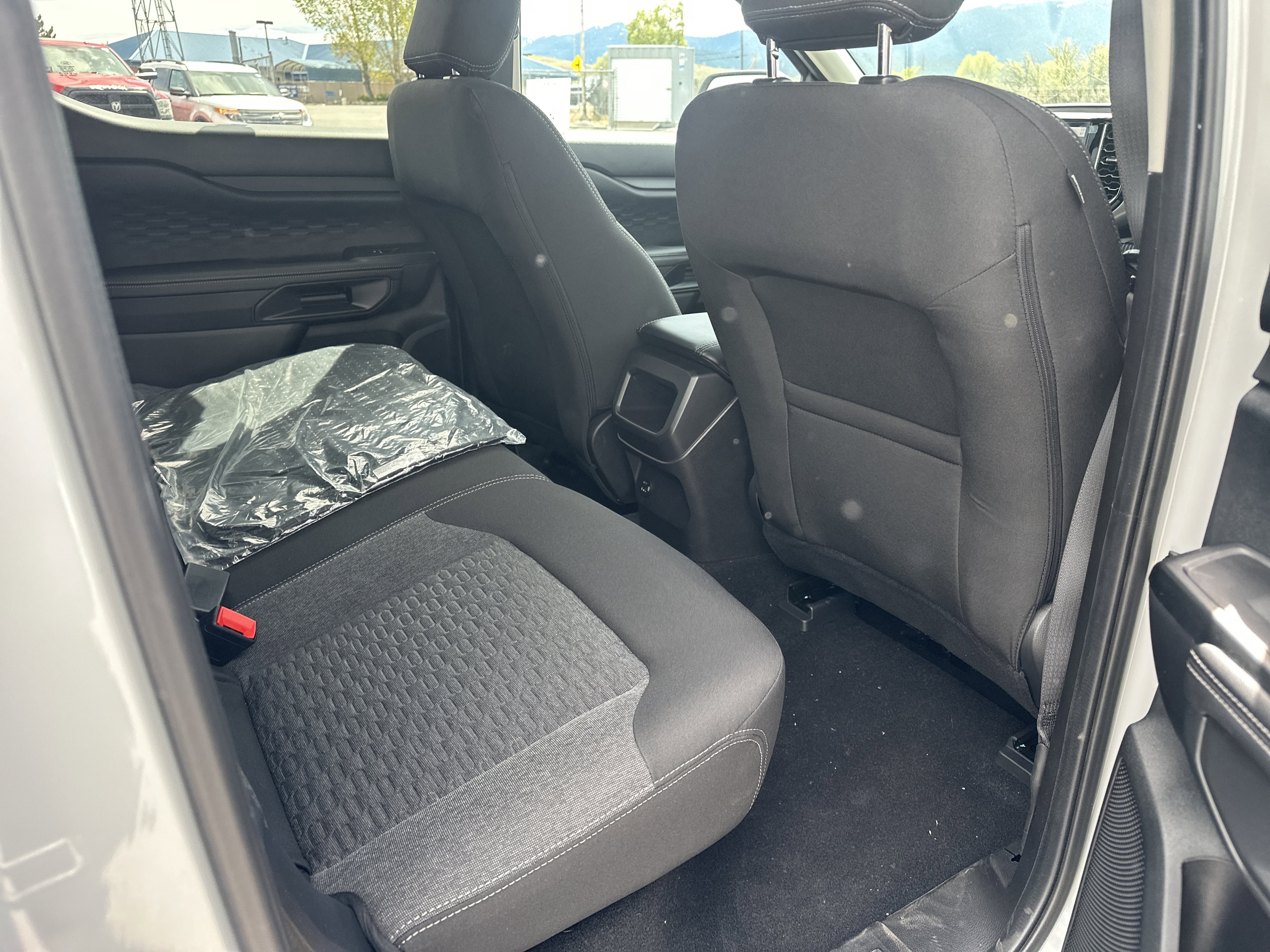 New 2026 Avalanche Ford XLT image 11